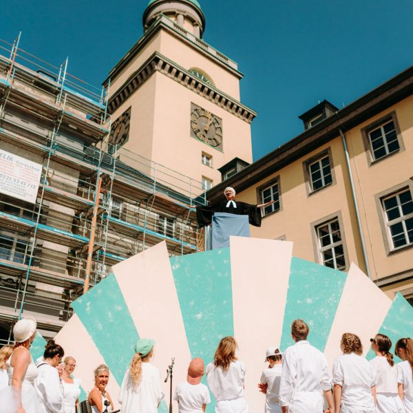 283 - AllesMussRaus1920x1080©danaschmidt-283